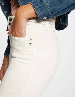 Jeans><noscript><img width=