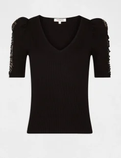 Pulls><noscript><img width=