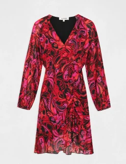 Robes><noscript><img width=