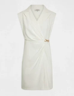 Robes><noscript><img width=