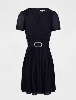 Robes><noscript><img width=
